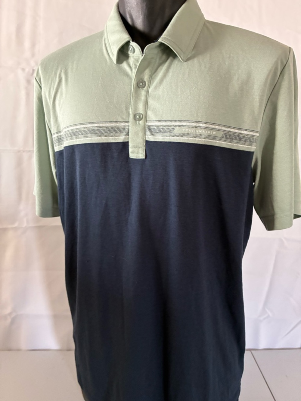 TRAVIS MATHEW mens XL golf polo